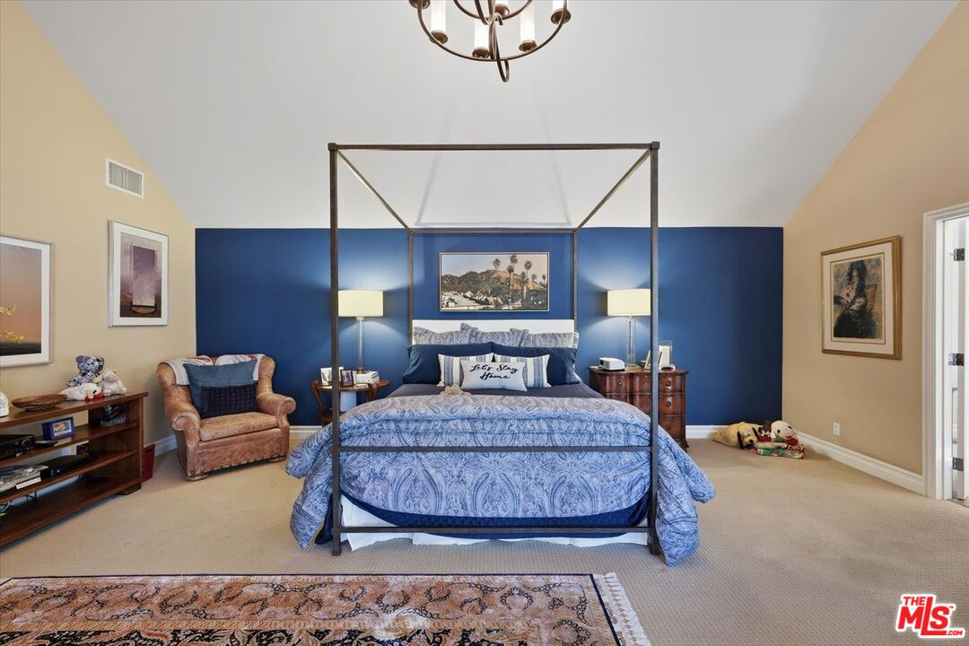 11122 Valley Spring Lane Studio City, CA 91602 - Photo 24 of 48