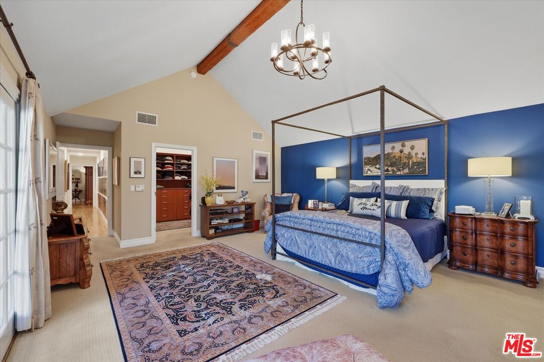 11122 Valley Spring Lane Studio City, CA 91602 - Photo 26 of 48