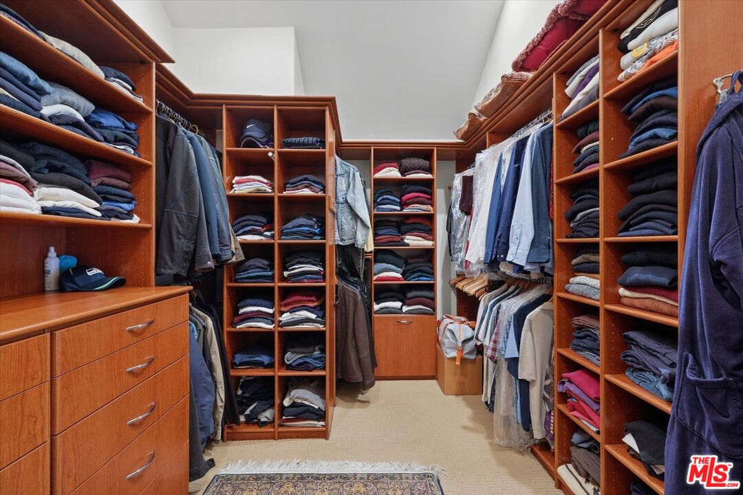 11122 Valley Spring Lane Studio City, CA 91602 - Photo 28 of 48