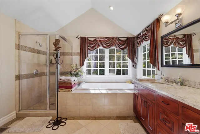 $2,800,000 | 11122 Valley Spring Lane, North Hollywood, CA 91602