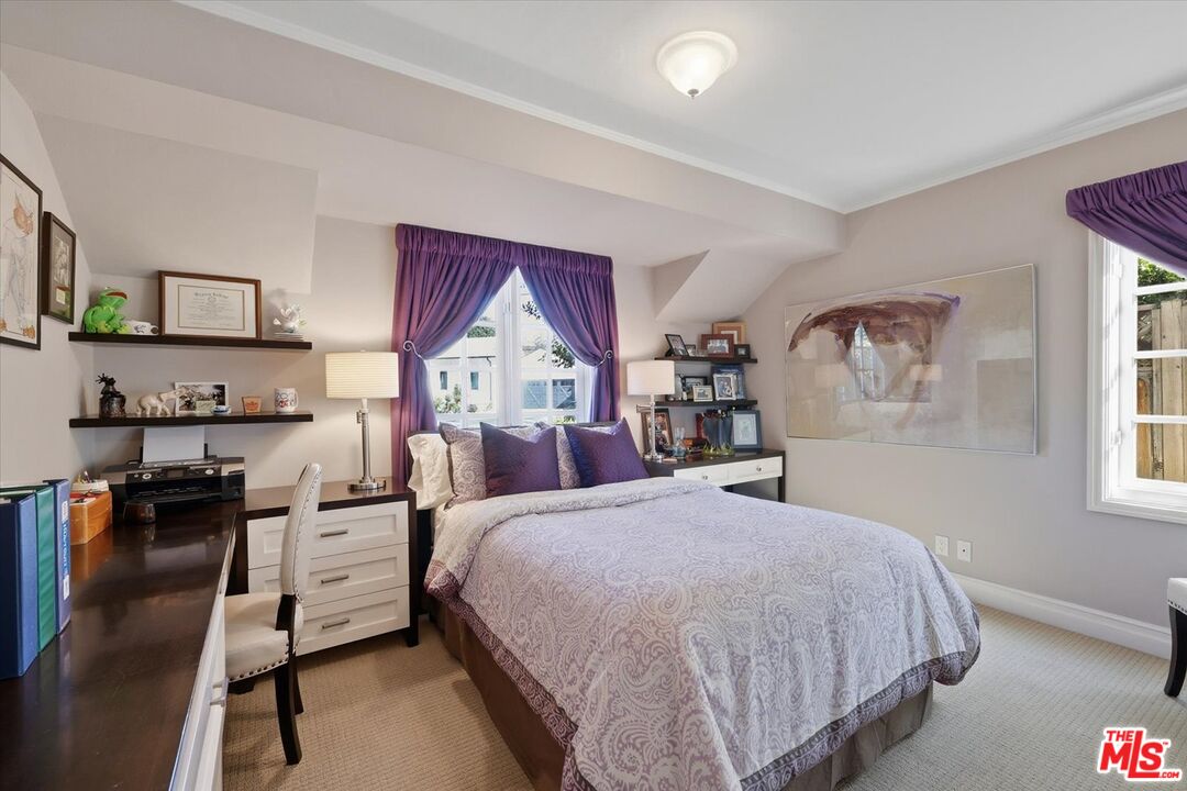 11122 Valley Spring Lane Studio City, CA 91602 - Photo 32 of 48