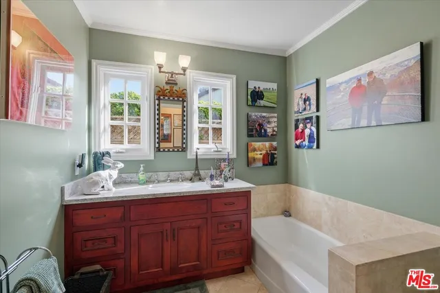 $2,800,000 | 11122 Valley Spring Lane, North Hollywood, CA 91602