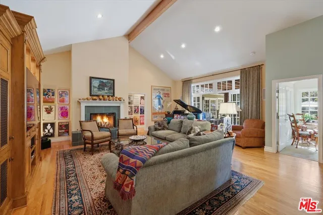 $2,800,000 | 11122 Valley Spring Lane, North Hollywood, CA 91602