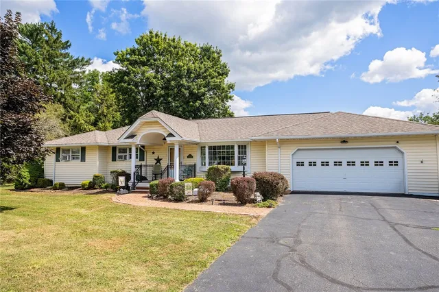 $259,900 | 78 South Main Street, Avoca, NY 14809