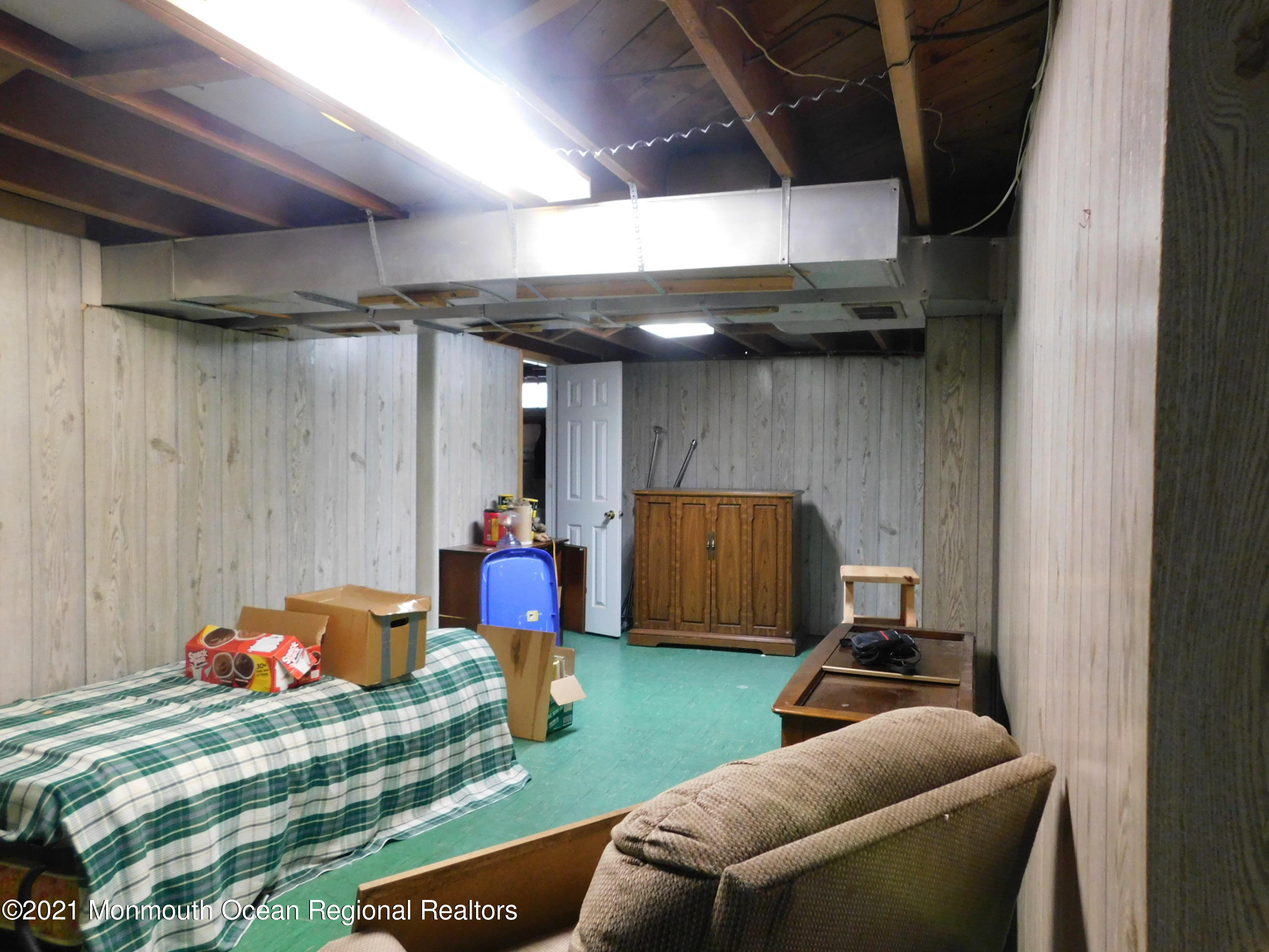 307 Eastham Road Point Pleasant, NJ 08742 - Photo 10 of 11 a room with furniture