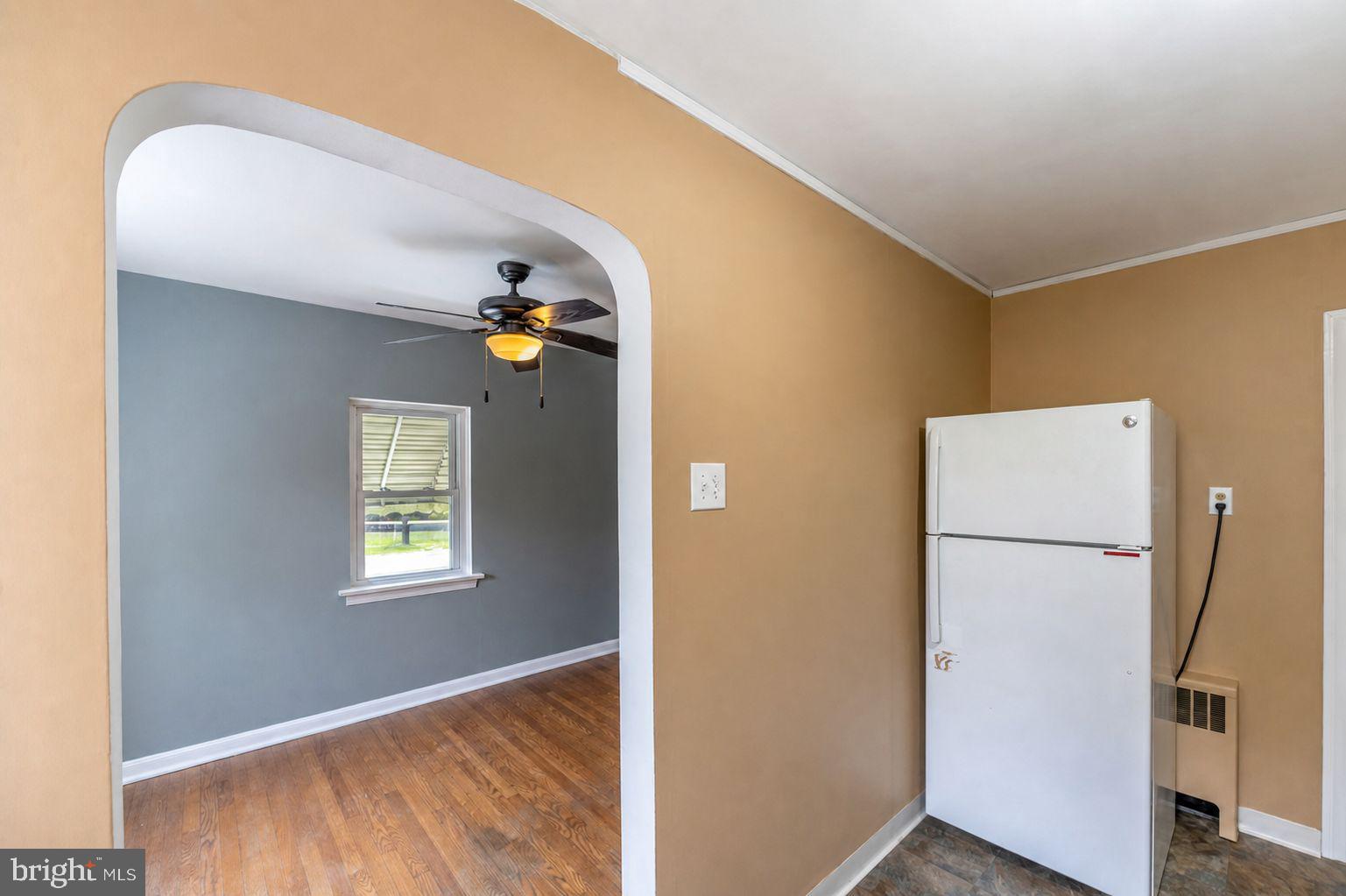 9 David Road Bridgeport, PA 19406 - Photo 10 of 28 Kitchen/Dining room