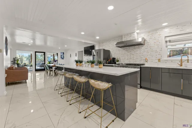 $1,300,000 | 8720 West Fairway Drive, Baton Rouge, LA 70809