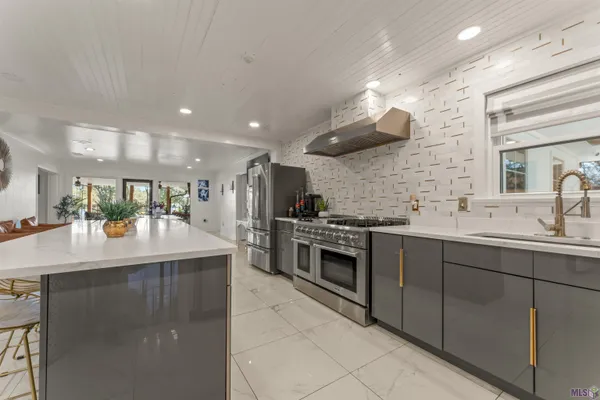 $1,150,000 | 8720 West Fairway Drive, Baton Rouge, LA 70809