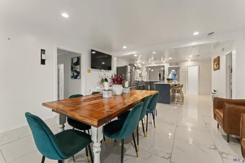 $1,200,000 | 8720 West Fairway Drive, Baton Rouge, LA 70809