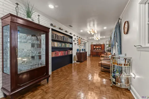 $1,200,000 | 8720 West Fairway Drive, Baton Rouge, LA 70809