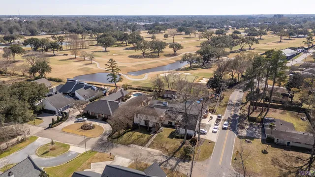 $1,300,000 | 8720 West Fairway Drive, Baton Rouge, LA 70809