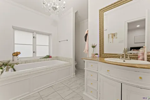 $1,200,000 | 8720 West Fairway Drive, Baton Rouge, LA 70809