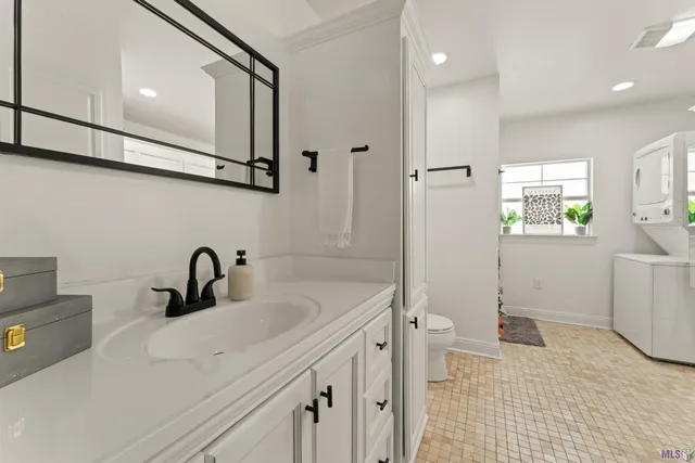 $1,300,000 | 8720 West Fairway Drive, Baton Rouge, LA 70809