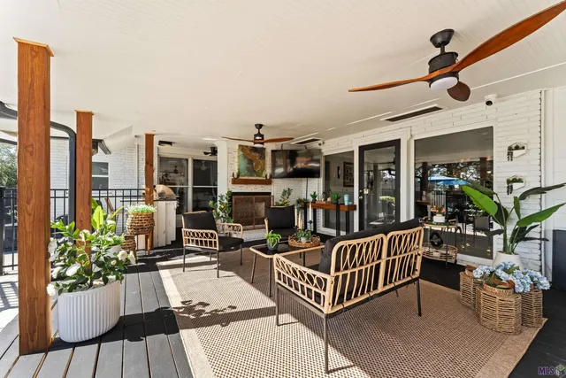 $1,300,000 | 8720 West Fairway Drive, Baton Rouge, LA 70809