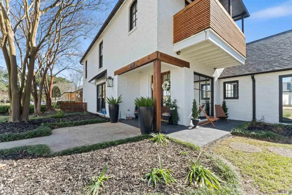 $1,150,000 | 8720 West Fairway Drive, Baton Rouge, LA 70809