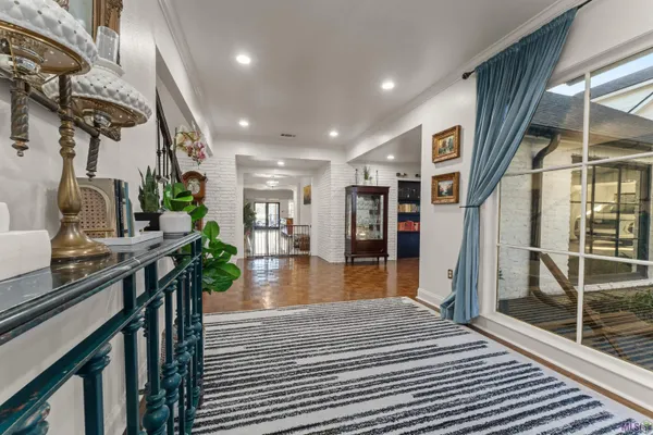 $1,150,000 | 8720 West Fairway Drive, Baton Rouge, LA 70809