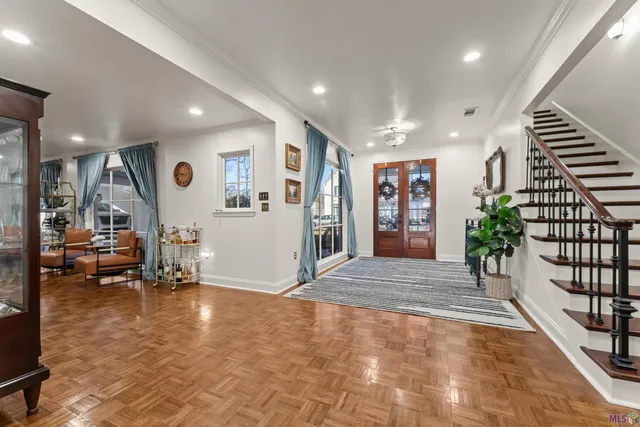 $1,300,000 | 8720 West Fairway Drive, Baton Rouge, LA 70809