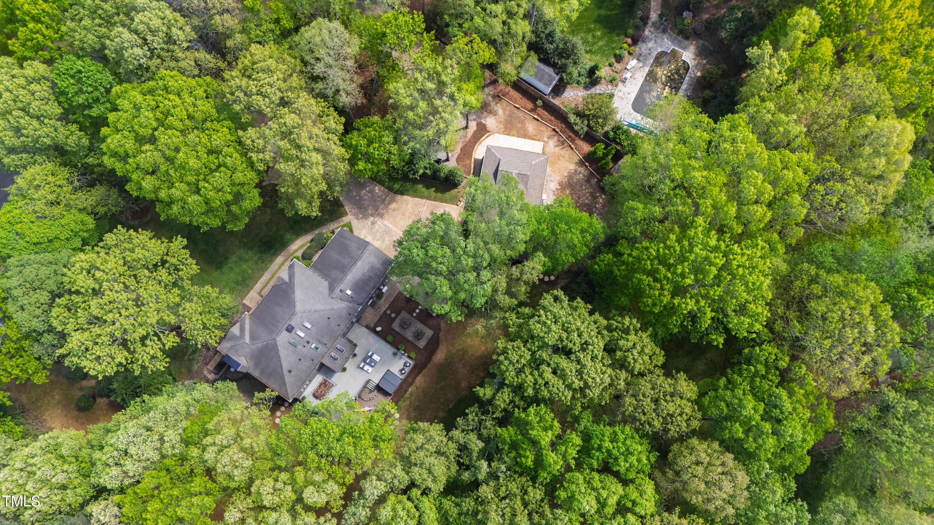 10805 The Olde Place Raleigh, NC 27614 - Photo 88 of 91 an aerial view of a house with a yard