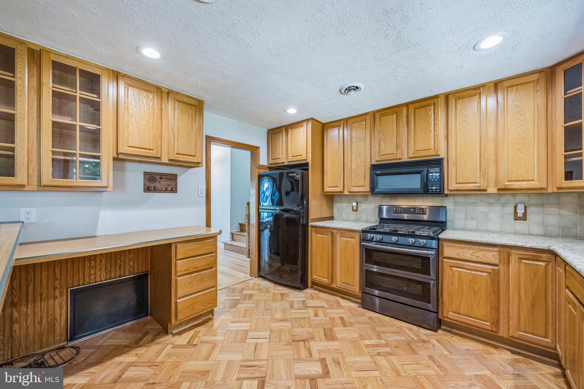 1022 Irvin Road Huntingdon Valley, PA 19006 - Photo 11 of 31