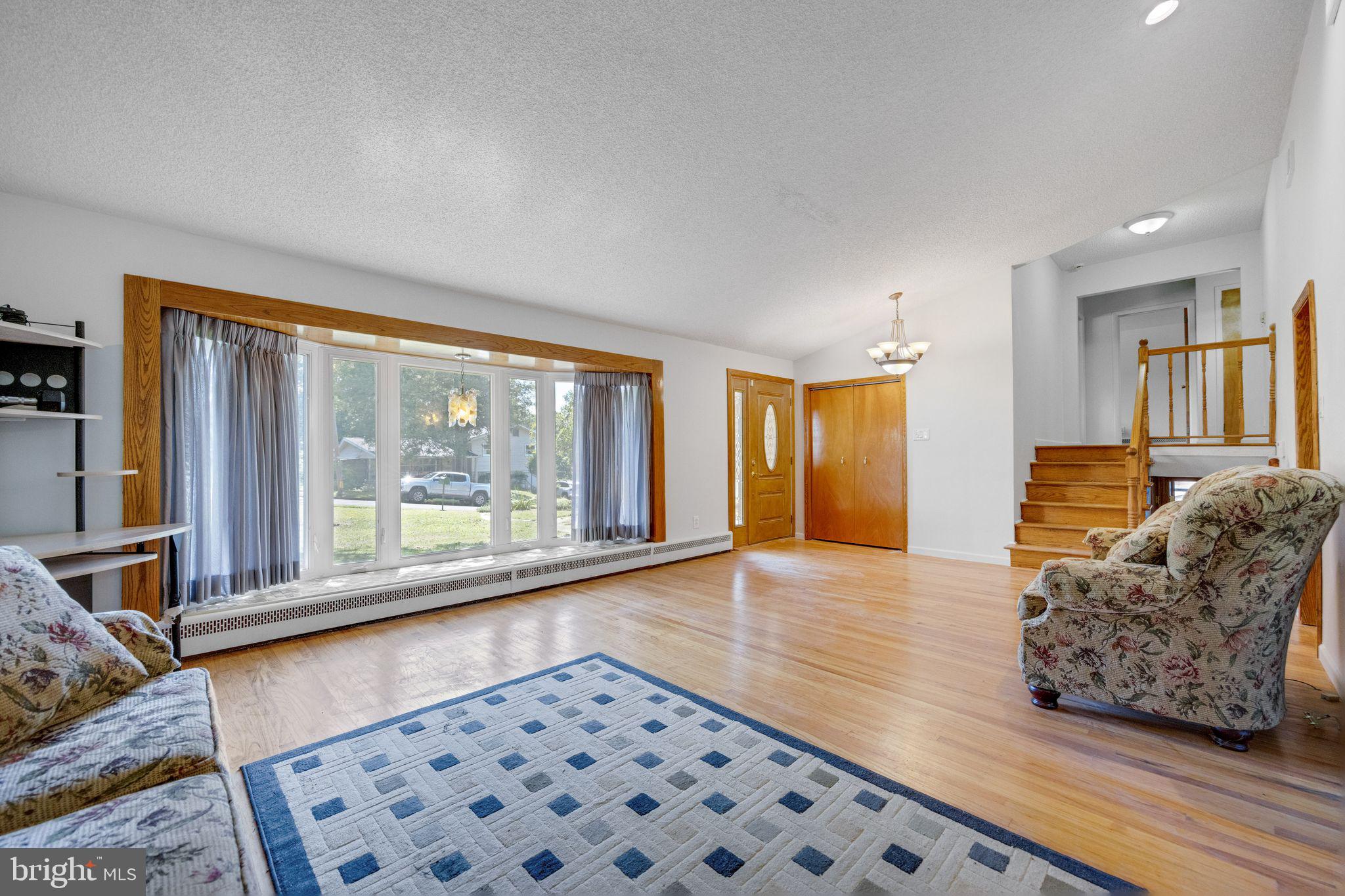1022 Irvin Road Huntingdon Valley, PA 19006 - Photo 8 of 31