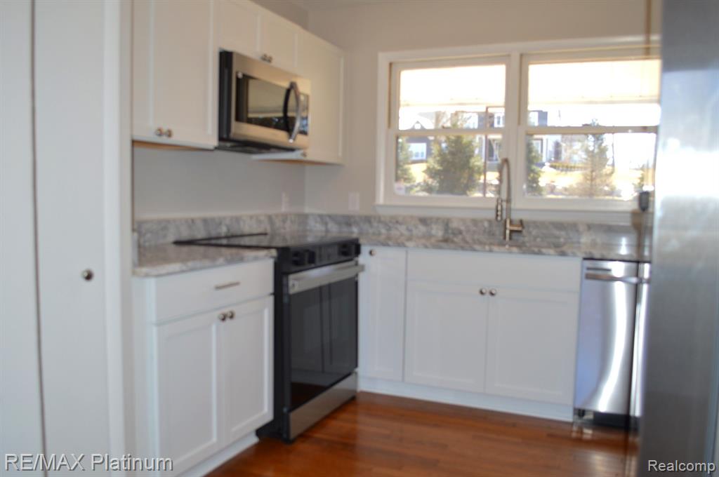 8872 Winans Lake Road Brighton, MI 48116 - Photo 13 of 19 Gallery Image 13