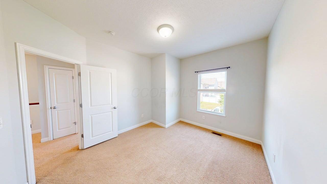 5597 Lantos Road Dublin, OH 43016 - Photo 23 of 32 5597-Lantos-Rd-08072025_061935