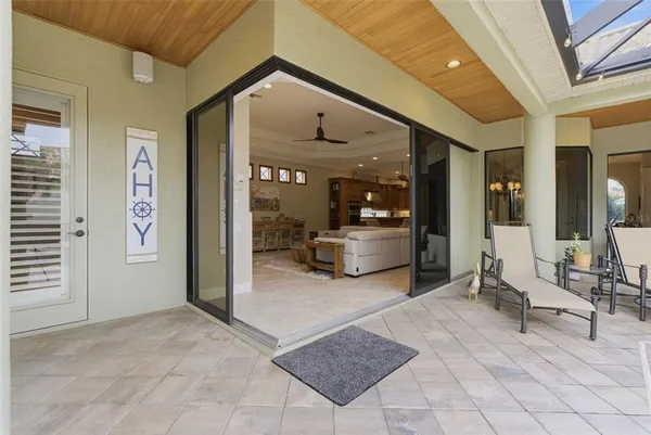 $965,000 | 8832 Enclave Court, Sarasota, FL 34238