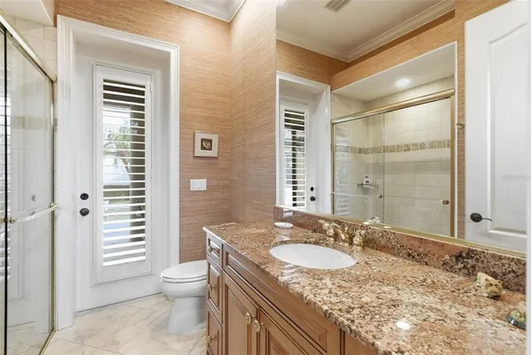 $965,000 | 8832 Enclave Court, Sarasota, FL 34238