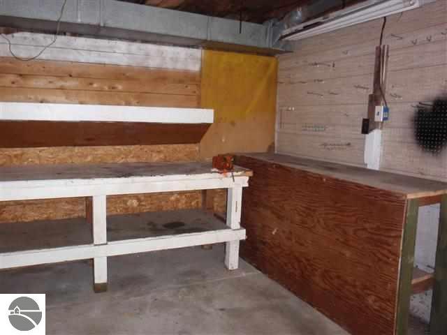 7597 Narrow Gauge Road Beulah, MI 49617 - Photo 13 of 23 1742155-12.JPG