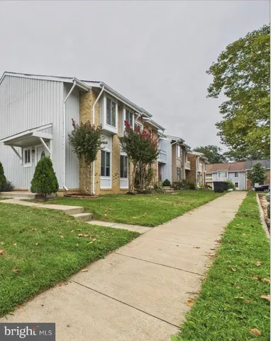 $495,000 | 2104 Berger Place, Herndon, VA 20170