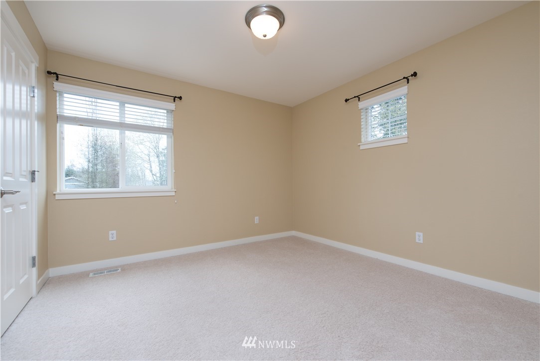 21631 41st Avenue Southeast Bothell, WA 98021 - Photo 22 of 25