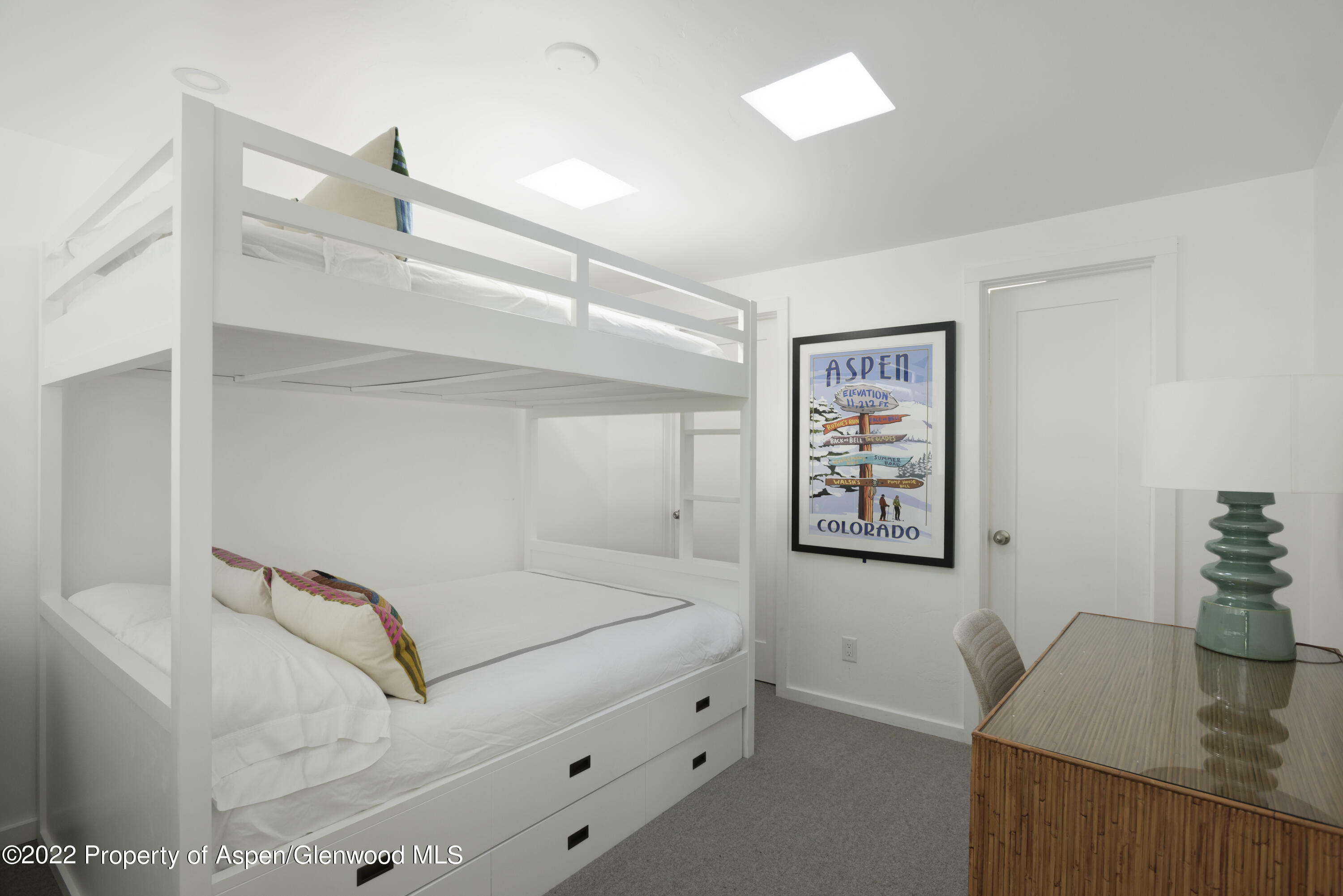 1050 Waters Avenue, Unit 14 Aspen, CO 81611 - Photo 11 of 19 a living room with furniture