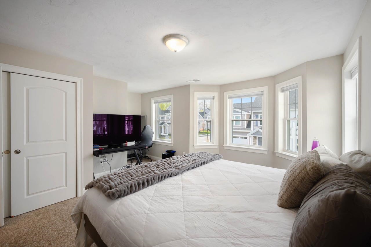 2 Sienna Drive Salem, NH 03079 - Photo 20 of 38