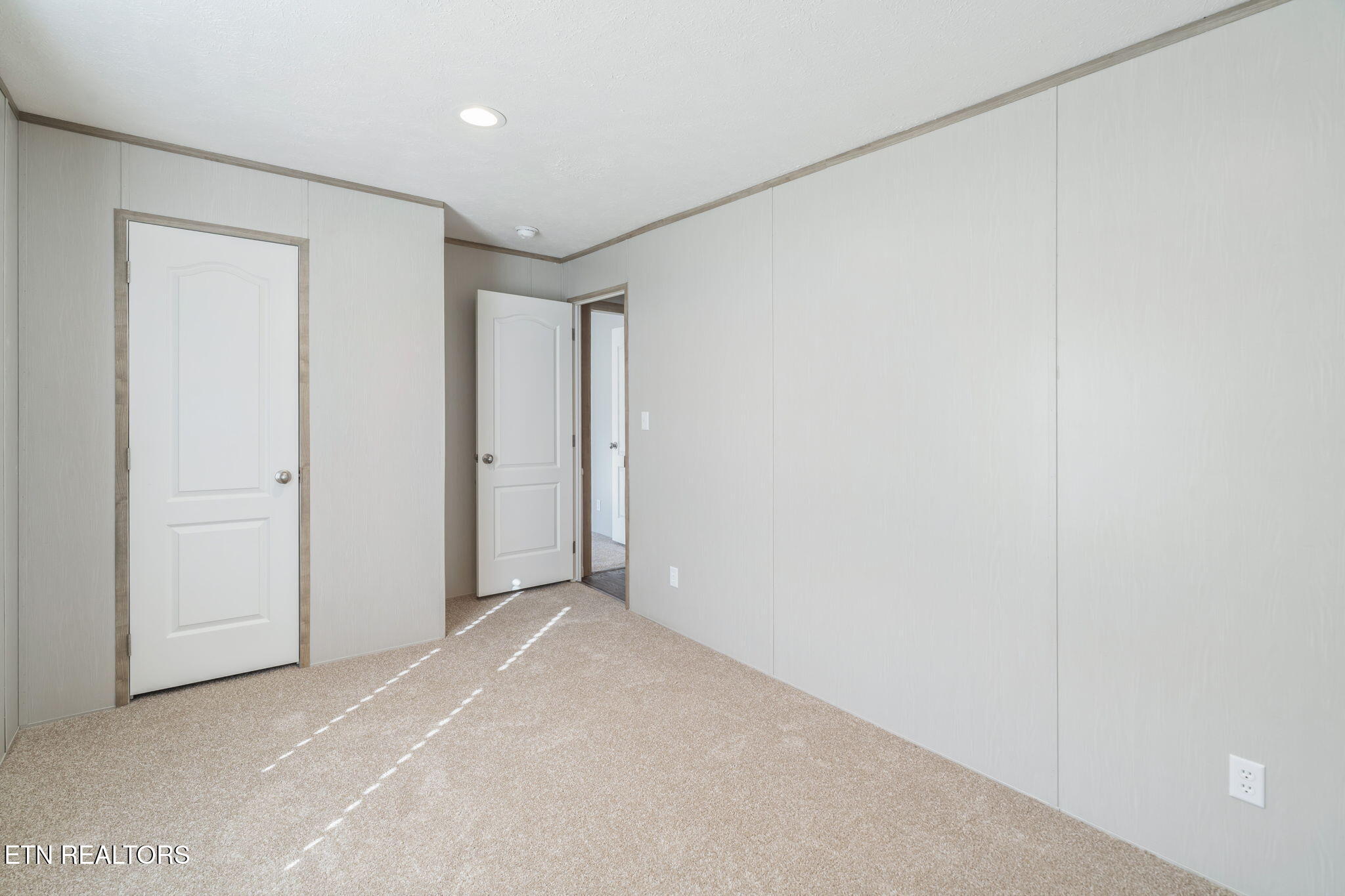 324 West Boulevard Oneida, TN 37841 - Photo 26 of 33 4th Bedroom