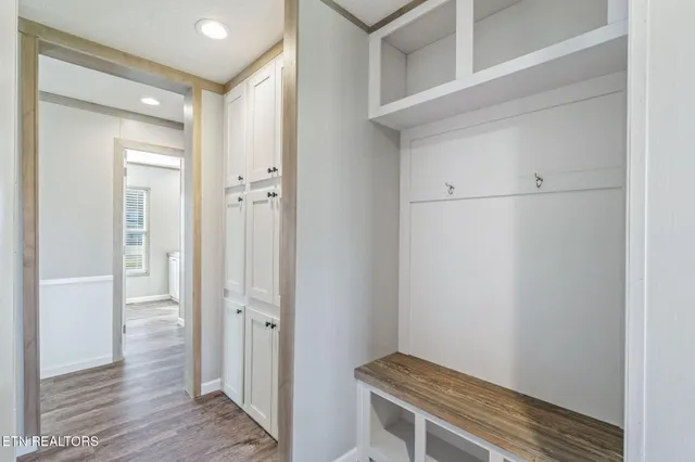 $244,999 | 324 West Boulevard, Oneida, TN 37841