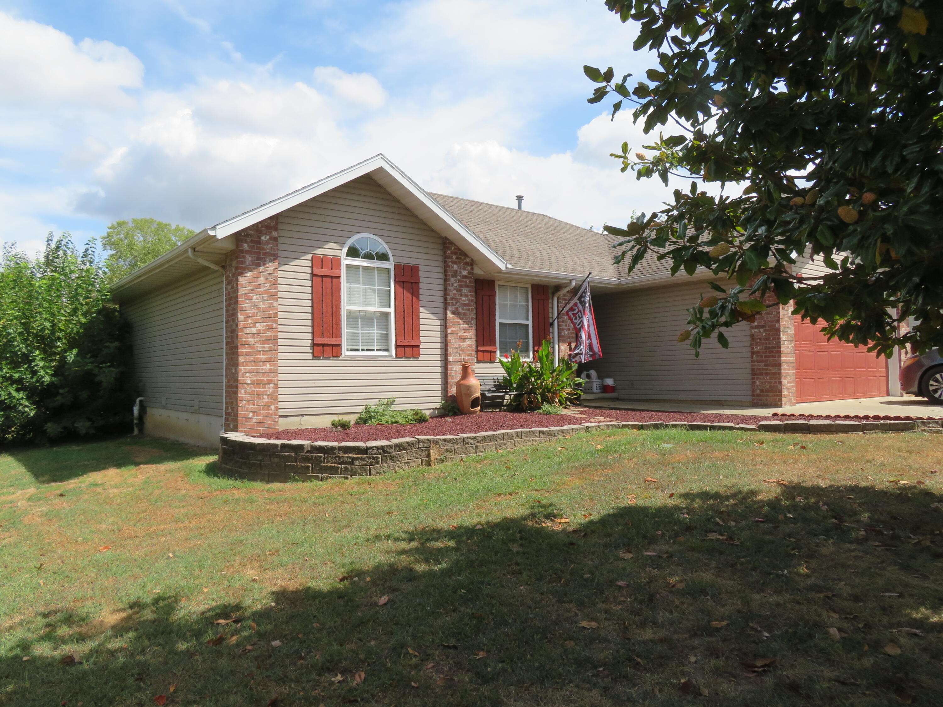 110 Holly Ridge Road Willard, MO 65781 - Photo 2 of 39 IMG_5011