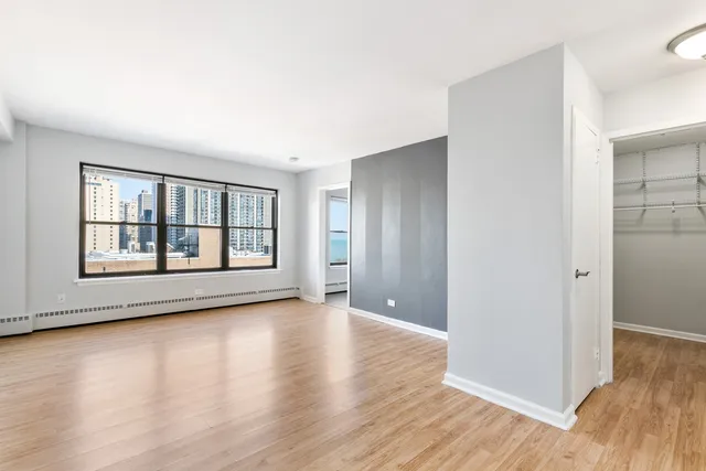 $1,488 | 5858 North Sheridan Road, Unit 905, Chicago, IL 60660