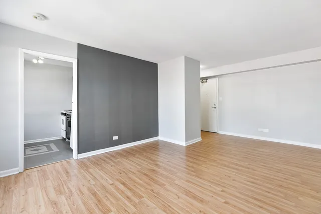 $1,488 | 5858 North Sheridan Road, Unit 905, Chicago, IL 60660