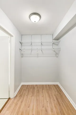 $1,488 | 5858 North Sheridan Road, Unit 905, Chicago, IL 60660