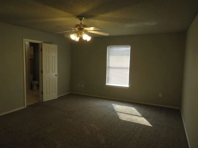 a view of empty room with window