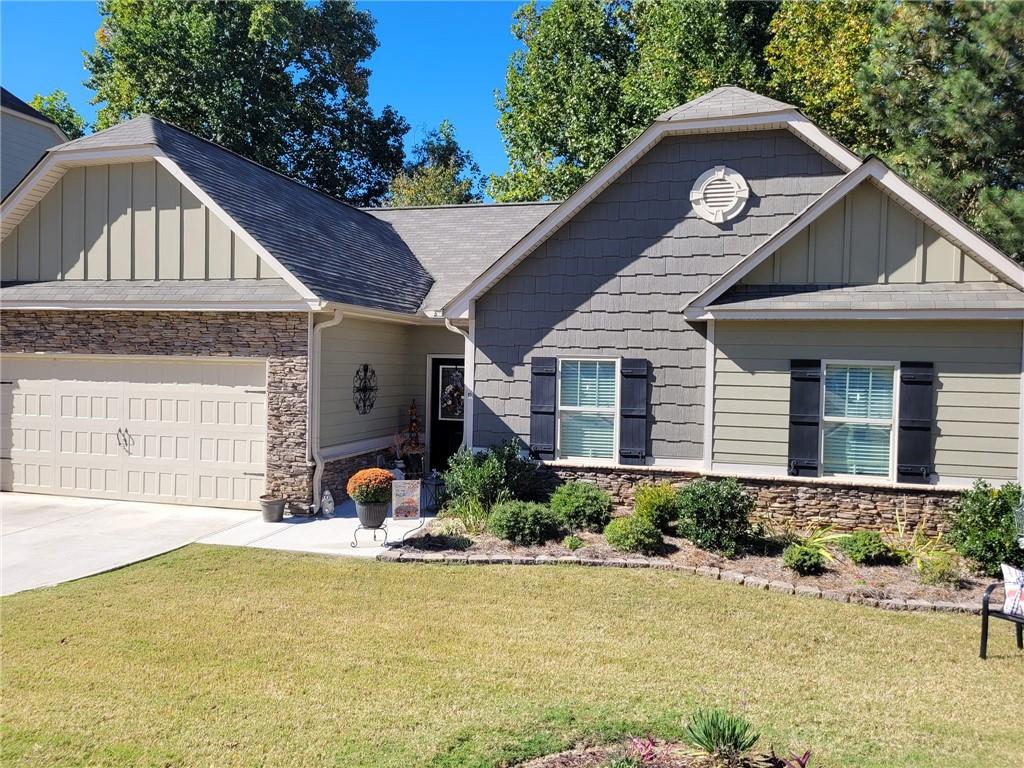 2536 Grayton Loop Villa Rica, GA 30180 - Photo 1 of 1 a front view of a house with a yard