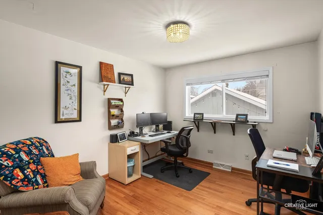 $400,000 | 326 West Morris Avenue, Lombard, IL 60148