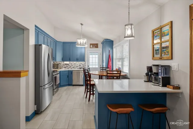 $400,000 | 326 West Morris Avenue, Lombard, IL 60148