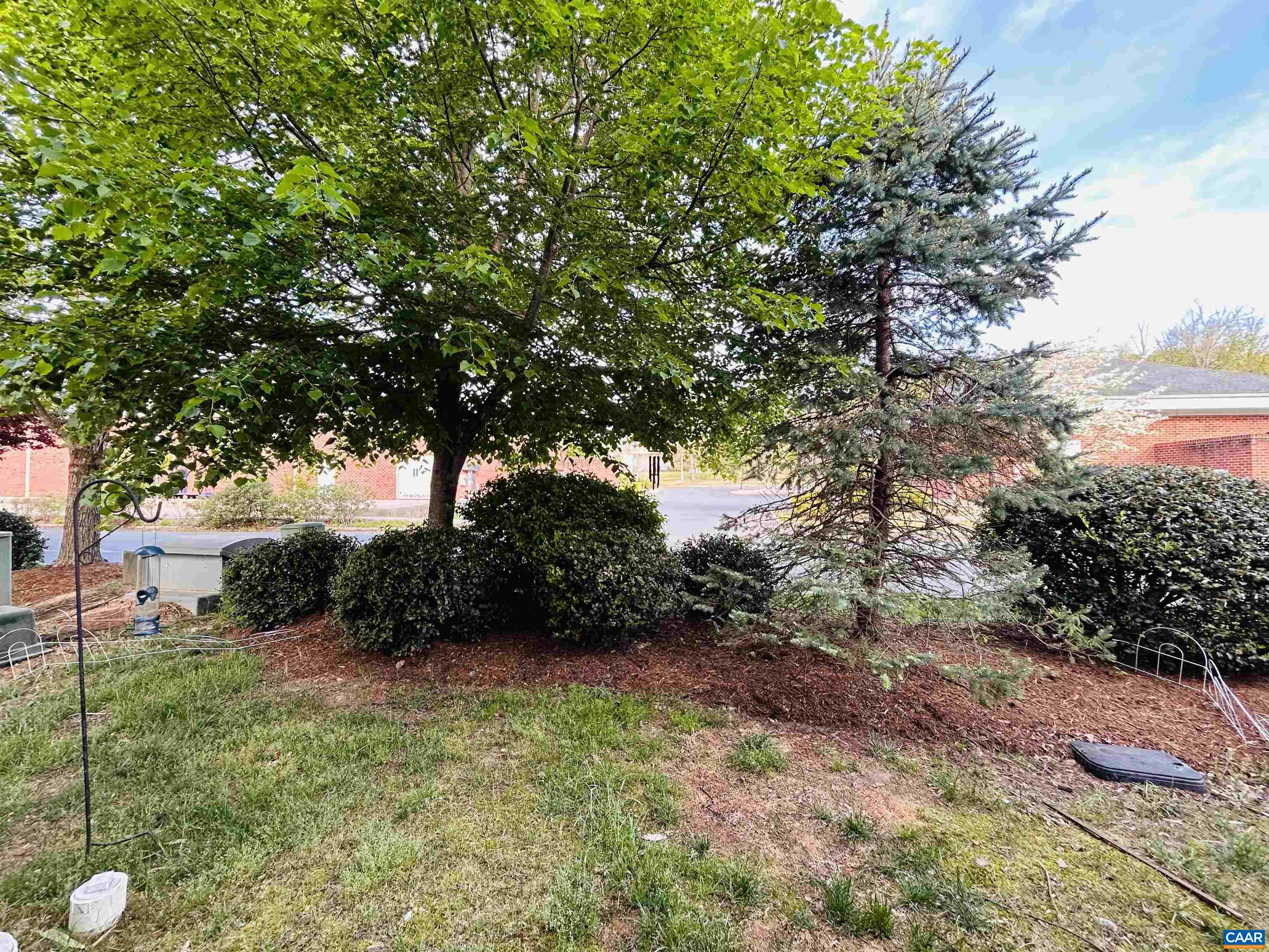 76 Villa Circle Palmyra, VA 22963 - Photo 18 of 18 a view of outdoor space and yard