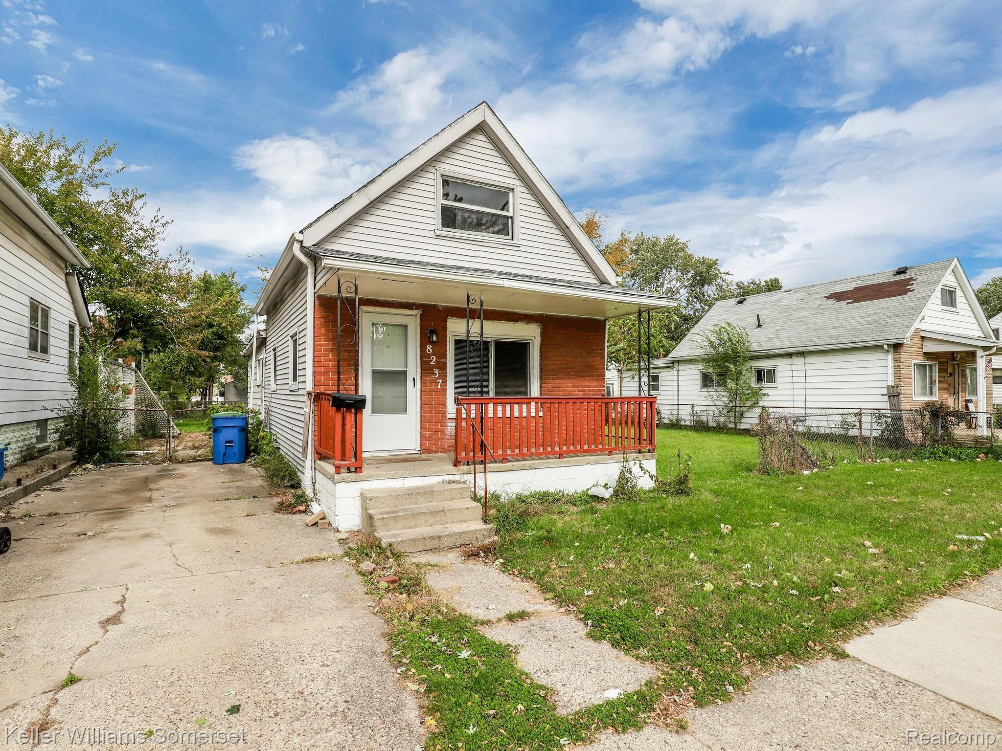 8237 Rivard Avenue Warren, MI 48089 - Photo 2 of 28 STREET VIEW