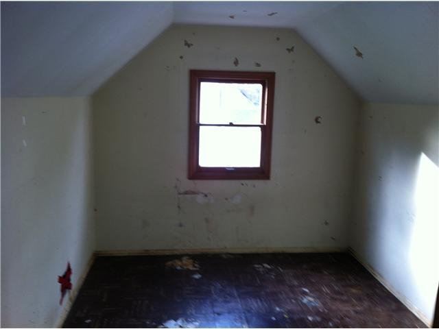 3327 Eakin Road Columbus, OH 43204 - Photo 10 of 11 Gallery Image 10