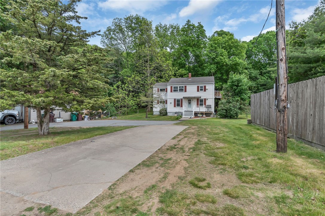 1842 Mendon Road Woonsocket, RI 02895 - Photo 8 of 34