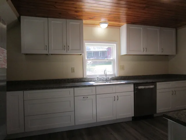 $199,900 | 590 West Paris Road, Greenwood, ME 04255