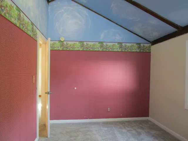 $199,900 | 590 West Paris Road, Greenwood, ME 04255