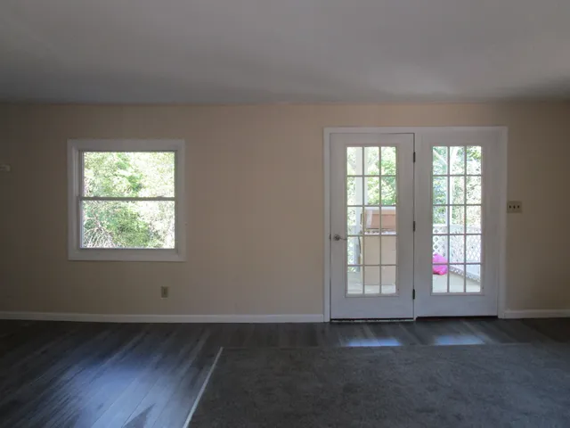 $199,900 | 590 West Paris Road, Greenwood, ME 04255